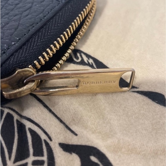 Burberry Leather Wallet - Picture 3 of 5
